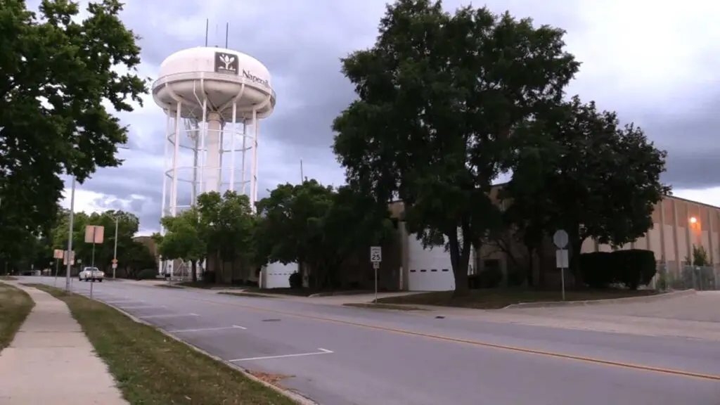 Naperville water tower and land around 5th Avenue - part of potential development area
