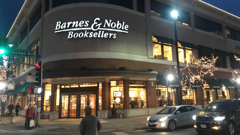Exterior of former Barnes & Noble in downtown Naperville