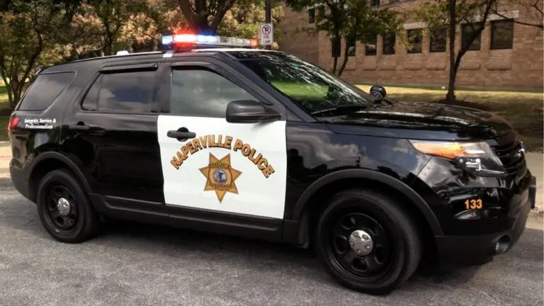 A picture of a Naperville police car for a story about Naperville vehicle and residential burglaries.