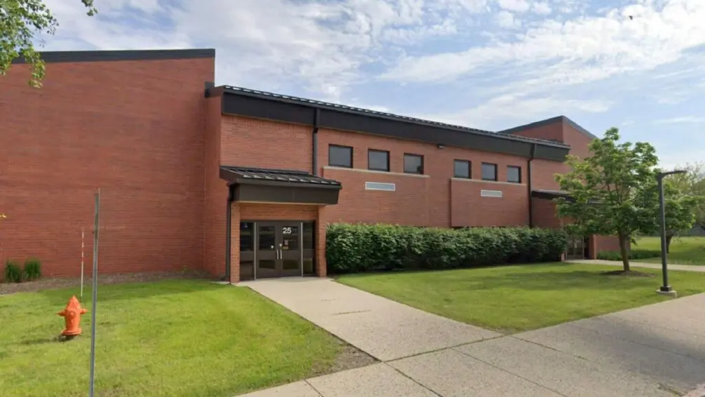 Exterior image of IPSD 204 Birkett Center