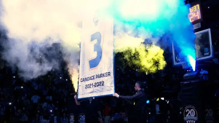 Chicago Sky put up Candace Parker's No. 3 jersey in the rafters of the game against the Las Vegas Aces.
