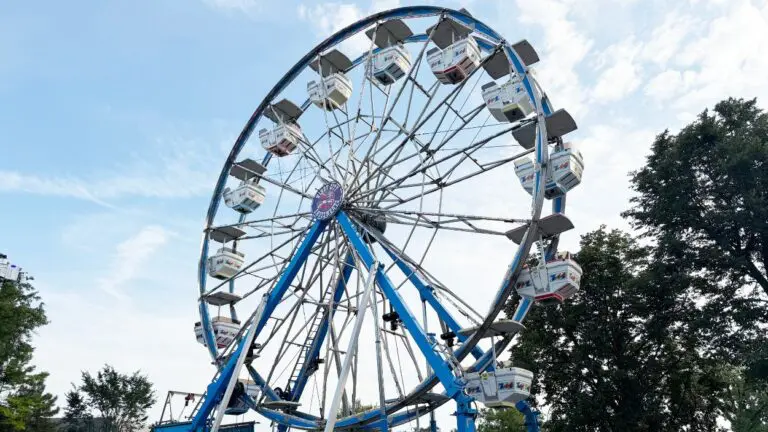 The returning Ferris wheel ride at the Naperville Last Fling