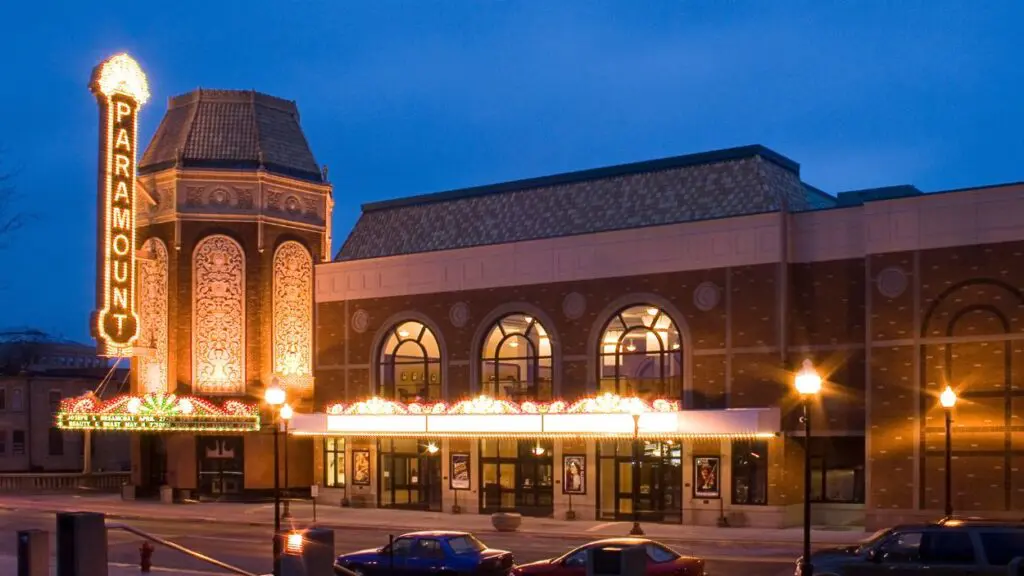Exterior image of Paramount Theatre in Aurora courtesy of Paramount Theatre
