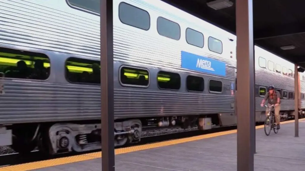 City contractor dies in accident at Naperville train station. Photo of a train at the 5th avenue station