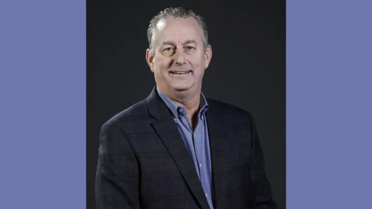 Headshot of Ray Kinney