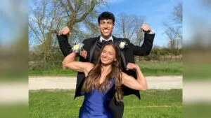 Pickert and Muise at prom