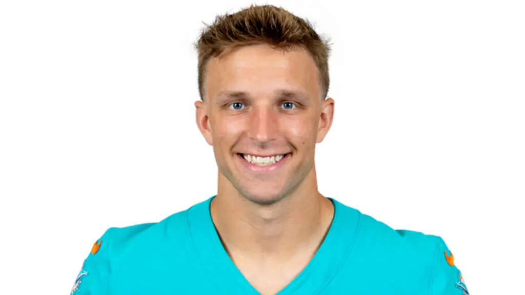 Neuqua grad Mark Gronowski signs with Miami Dolphins practice squad