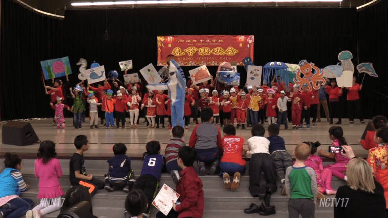 Students Sing Chinese Version of Baby Shark