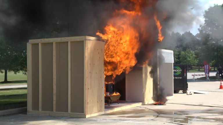 Building on fire at the open house