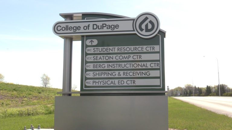 Sign at College of DuPage, Glen Ellyn campus