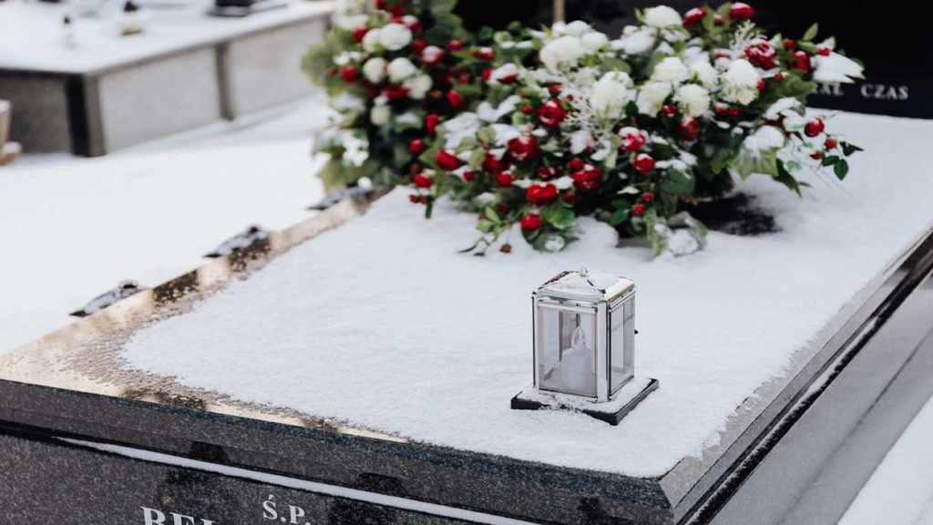 Remembering Loved Ones During the Holidays