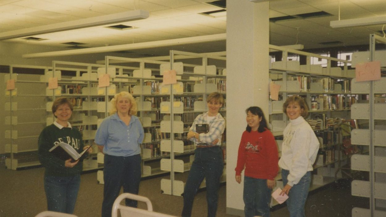Naper Boulevard Library celebrates 30th anniversary