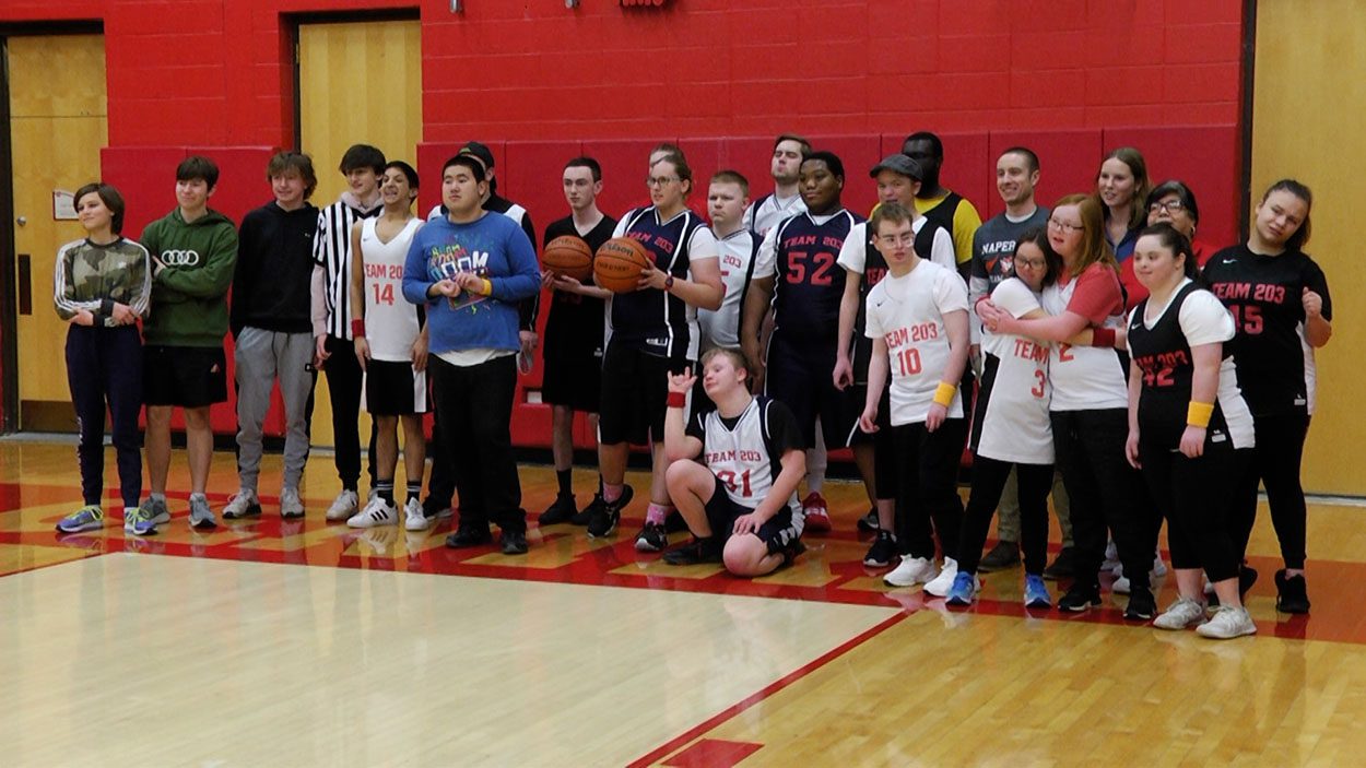 Special Olympics Basketball packs the place at Naperville Central