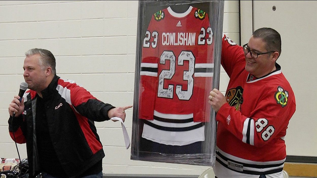 Chicago Blackhawks visit Cowlishaw Elementary School