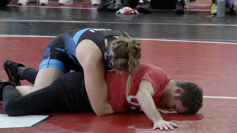 Yelena Makoyed wrestling Joe Norton