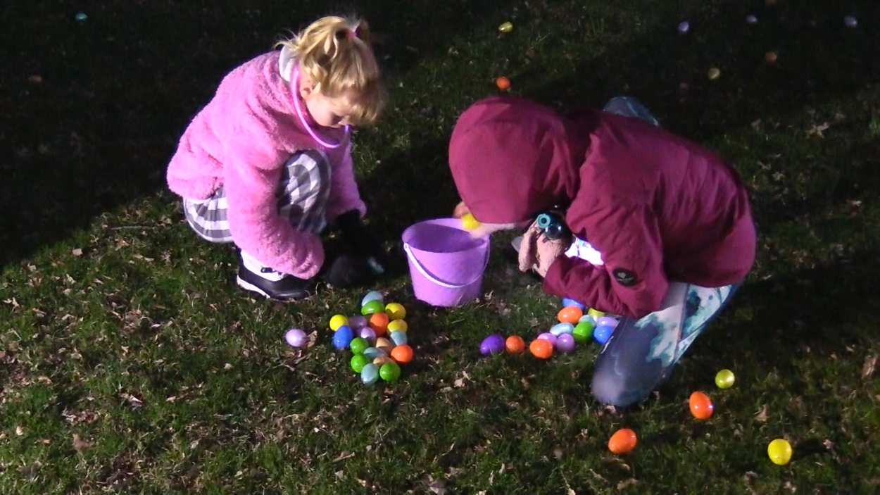 Naperville Park District hosts 2023 Flashlight Egg Hunt NCTV17
