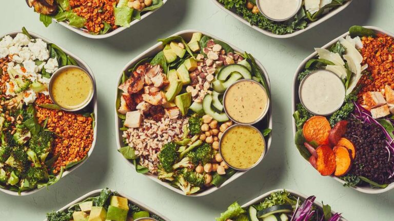 Salads and bowls at sweetgreen