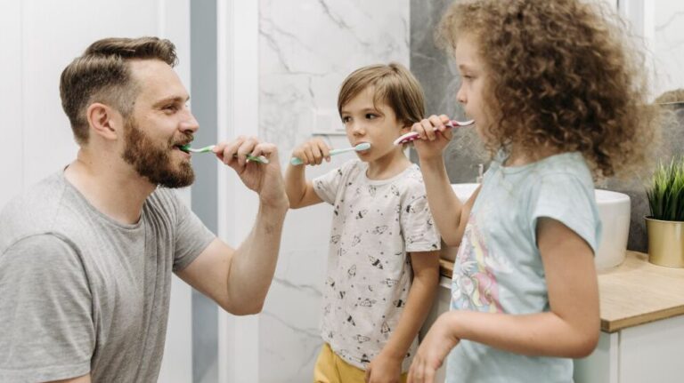 Getting back to school: oral health tips for students and parents