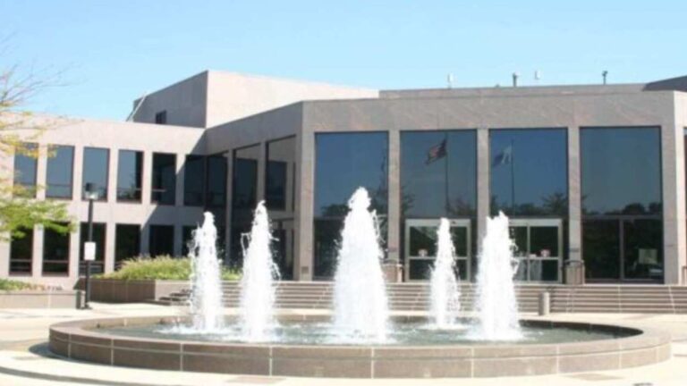 Naperville Municipal Center