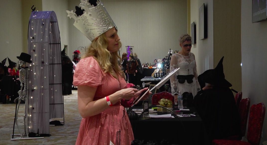 Naperville Woman’s Club hosts “Witches Night Out” NCTV17