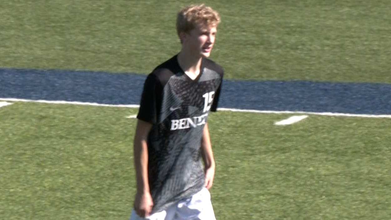 Redwing Jason Riedl bends one top bins for the goal | NCTV17