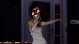 CU of Taylor Swift mannequin in Santa hat