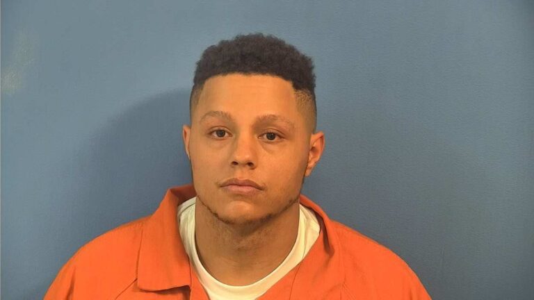 Florida man Kendall Yarborough charged with murder in Naperville.