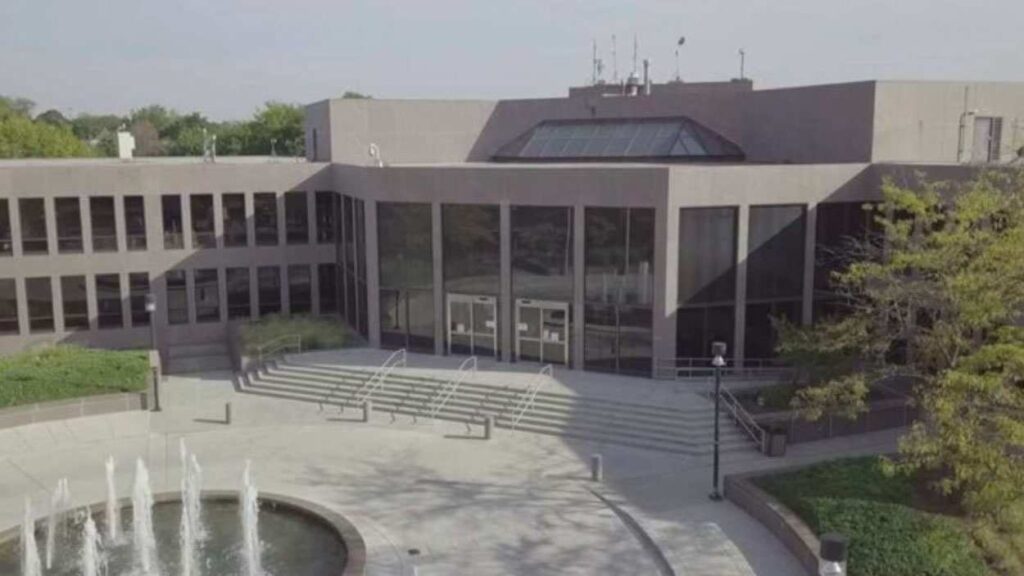 Naperville Municipal Center