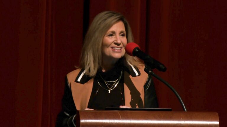 Christine Nicarico-Roy