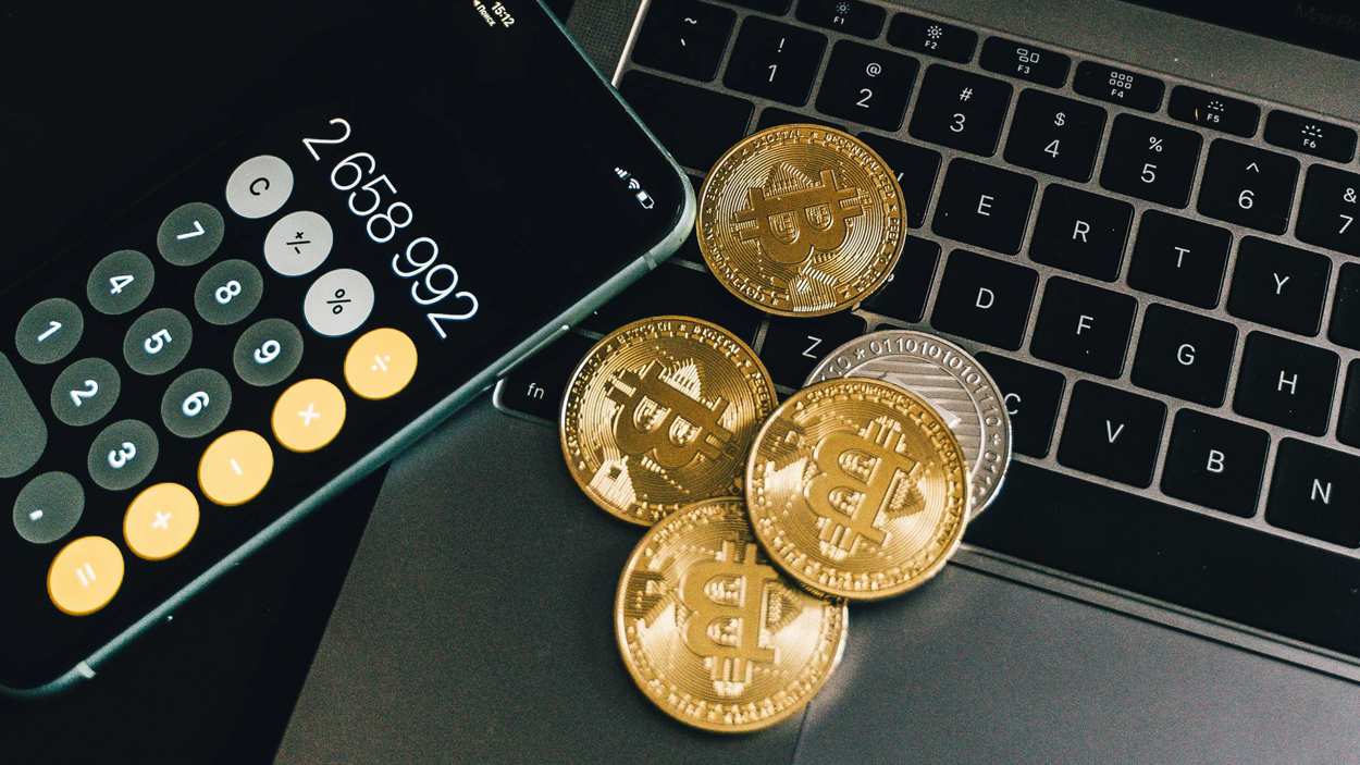 Naperville police warn of cryptocurrency scams after nearly $750K in recent  losses | NCTV17