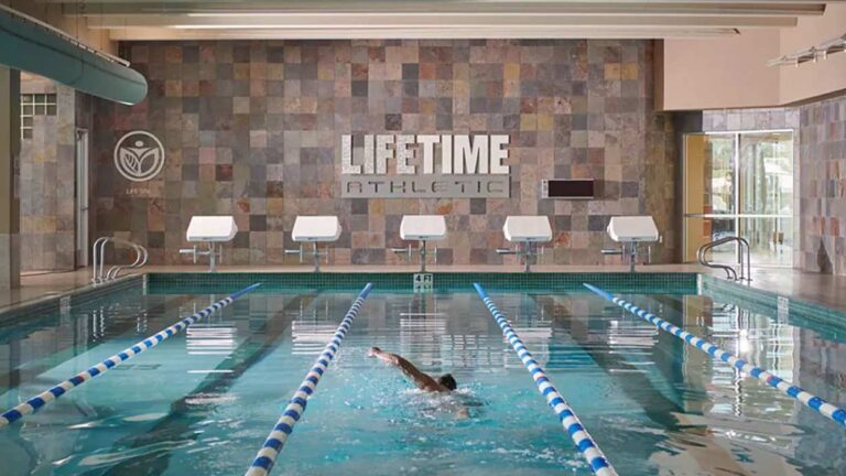 Life Time planning fitness, resort facility in Naperville  
