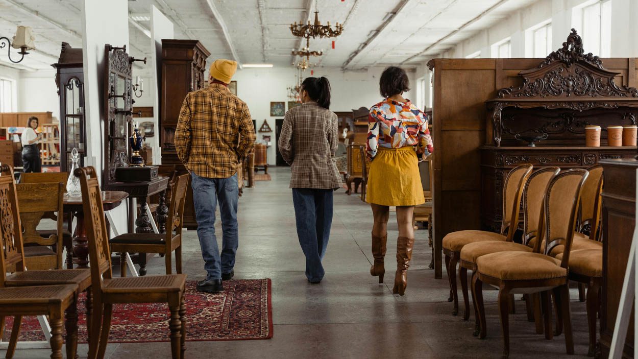 Shopping at Naperville ReStore to support DuPage Habitat for Humanity