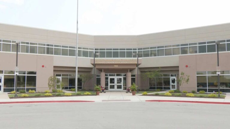 Exterior image of the Indian Prairie School District 204 administration building