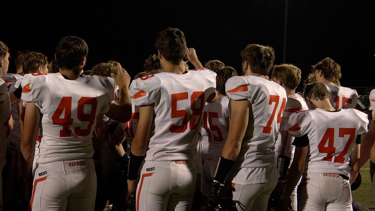 Lincoln Way West Football Runs Past Metea Valley 40 7 lincoln-way-west-football-runs-past-metea-valley-40-7