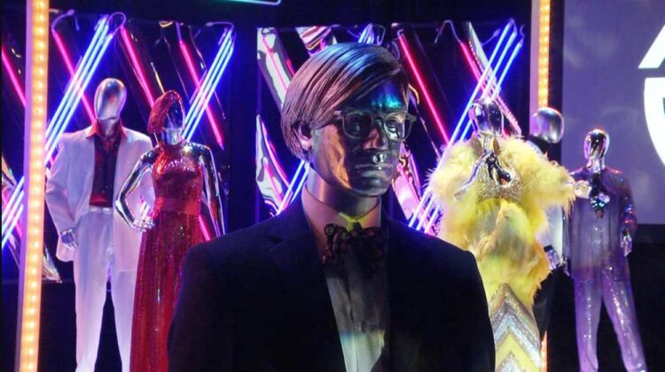 Andy Warhol mannequin in display at Warhol exhibit at College of DuPage