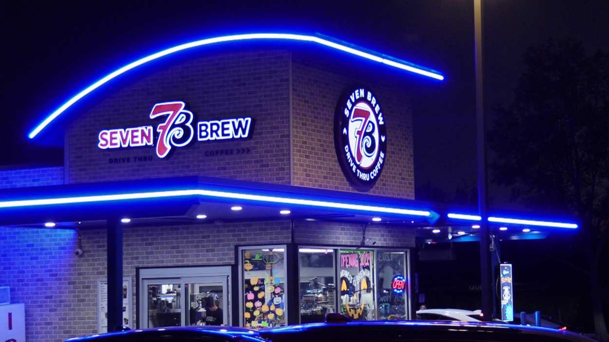 7 Brew Coffee Naperville Photos
