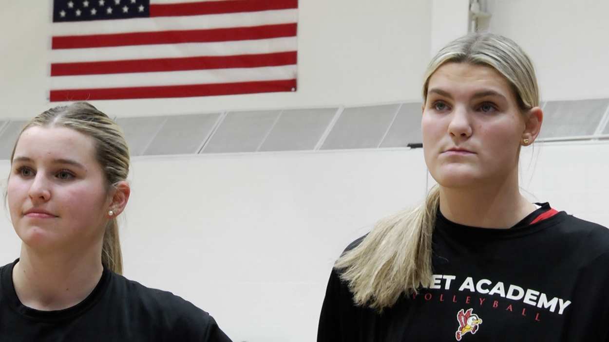 Benet Academy girls volleyball handily knocks off West Chicago to open regional play