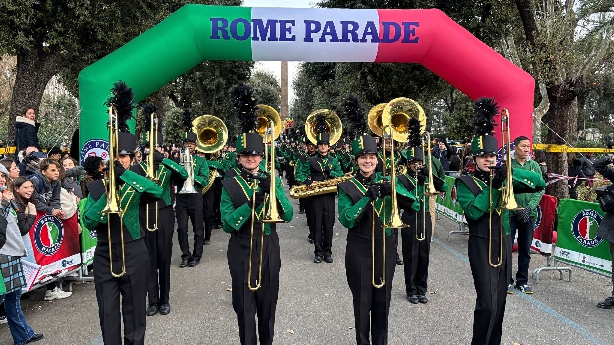 Waubonsie Valley students ring in new year performing in Rome
