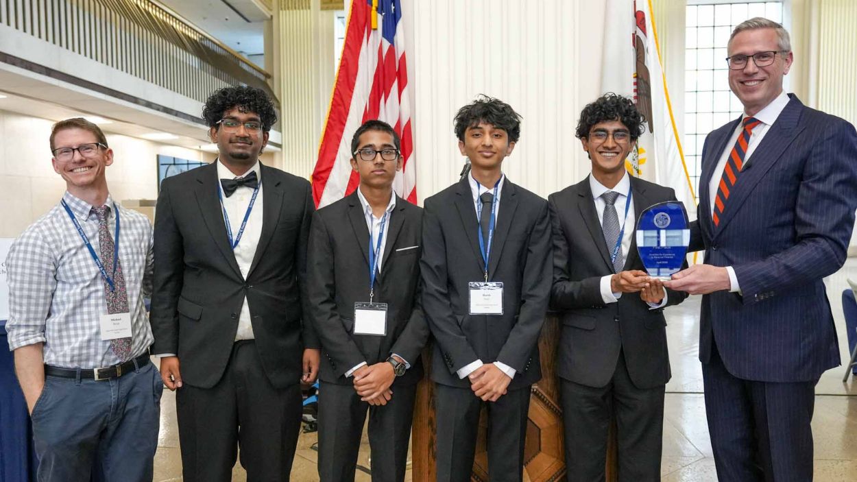 Naperville Central team takes first in statewide personal finance challenge